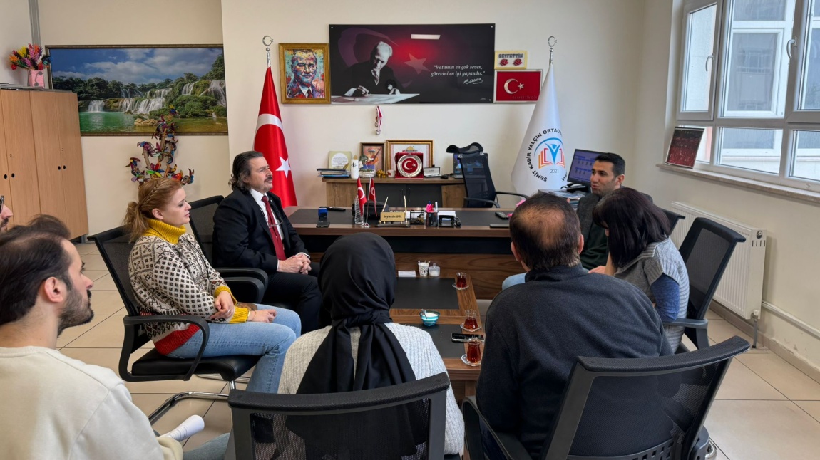 Geliştir Uygula Paylaş projesinin İlk Toplantısı  Gazi Üniversitesinden Doç. Dr. Emre Sönmez'in Katılımı İle Gerçekleştirildi.